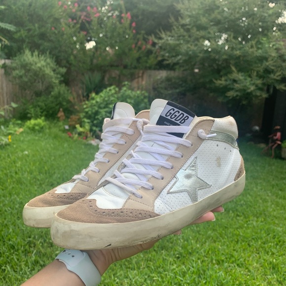 SOLD‼️Golden Goose Mid Star Sneaker - Picture 3 of 10